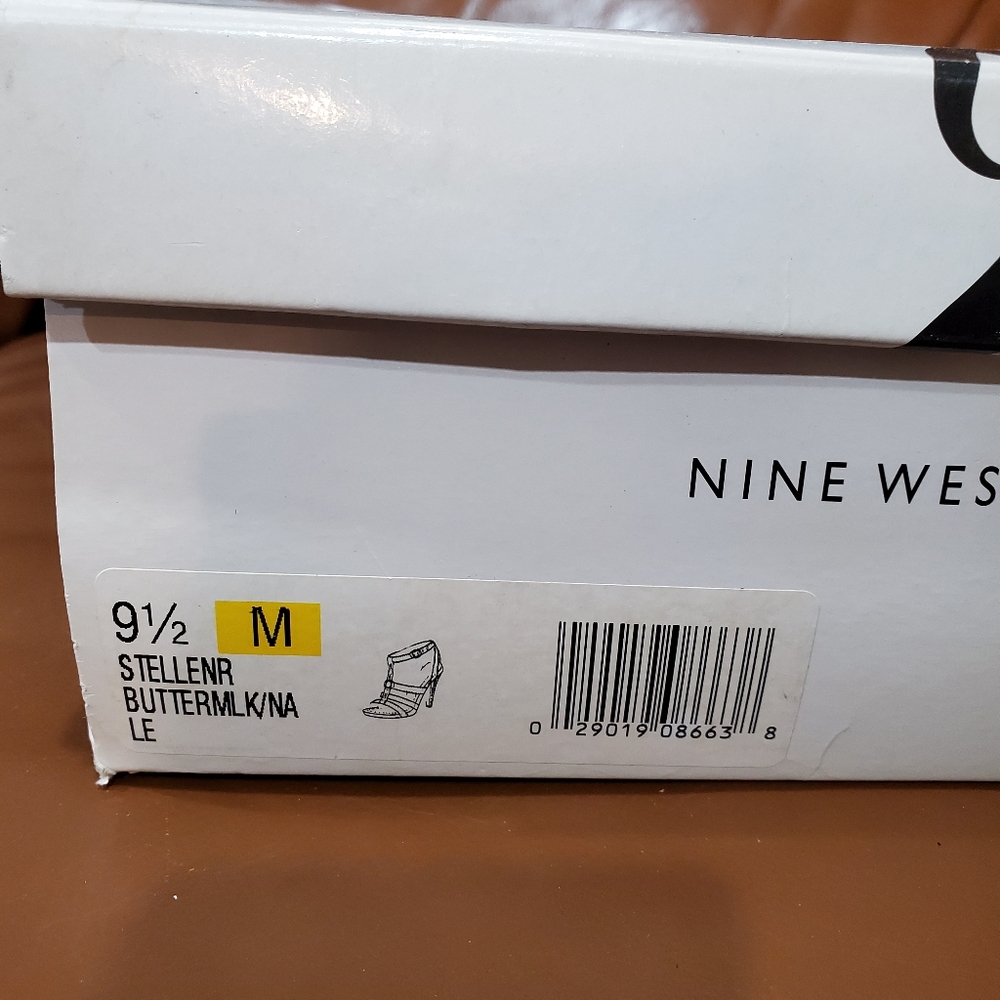 Shoes - Picture 5 of 5
